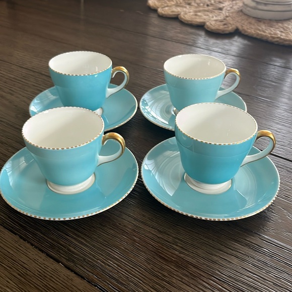 Wedgwood Other - 4 Wedgwood Bone China Made in England Blue Demitasse Teacups and Saucers